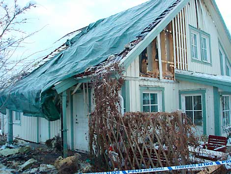 Villan fick omfattande skador.